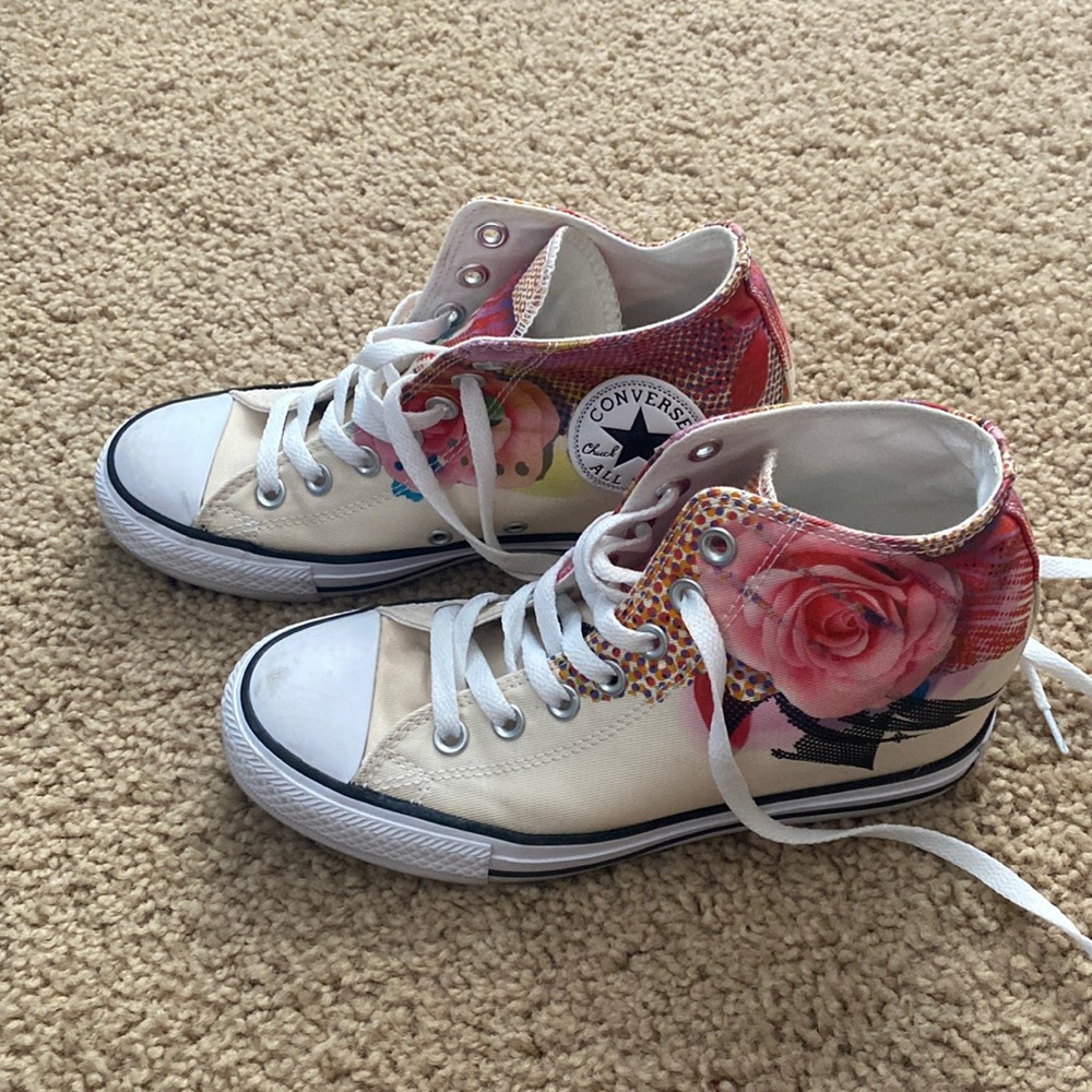 Wedge chucks with floral print